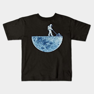 Asronaut mowing the moon Kids T-Shirt